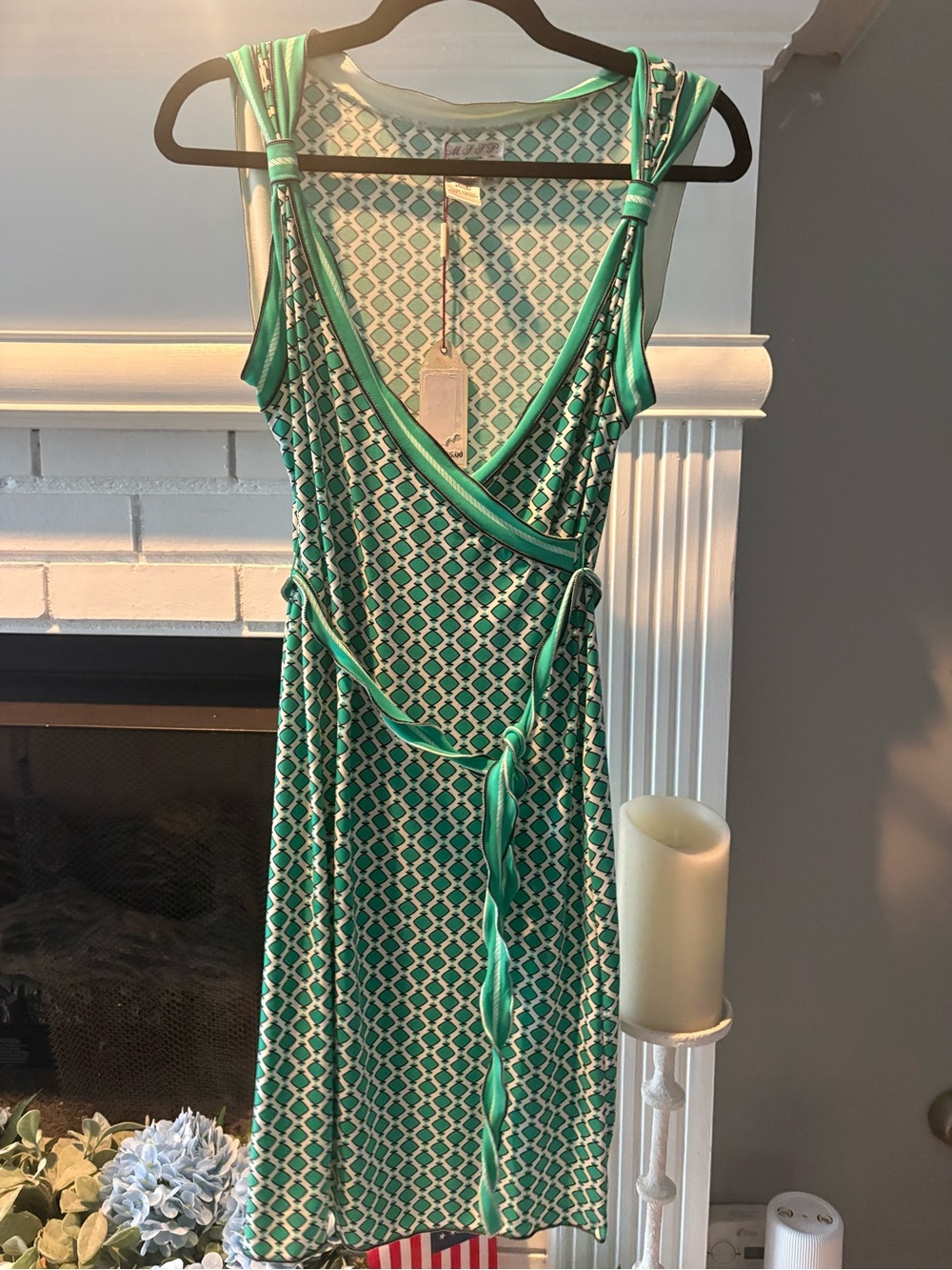 Sleeveless Green Geometric Wrap Midi Dress with Self-Tie Waist